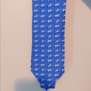 Brand new bull & bear vineyard vines tie